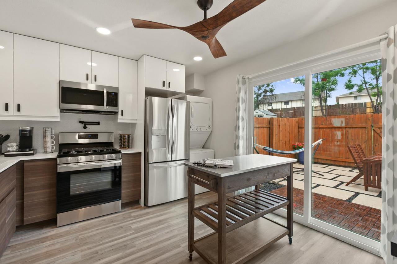 Contemporary Couples Getaway Near Austin Favorites - Loft 21 Διαμέρισμα Εξωτερικό φωτογραφία