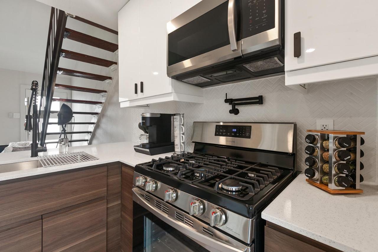 Contemporary Couples Getaway Near Austin Favorites - Loft 21 Διαμέρισμα Εξωτερικό φωτογραφία